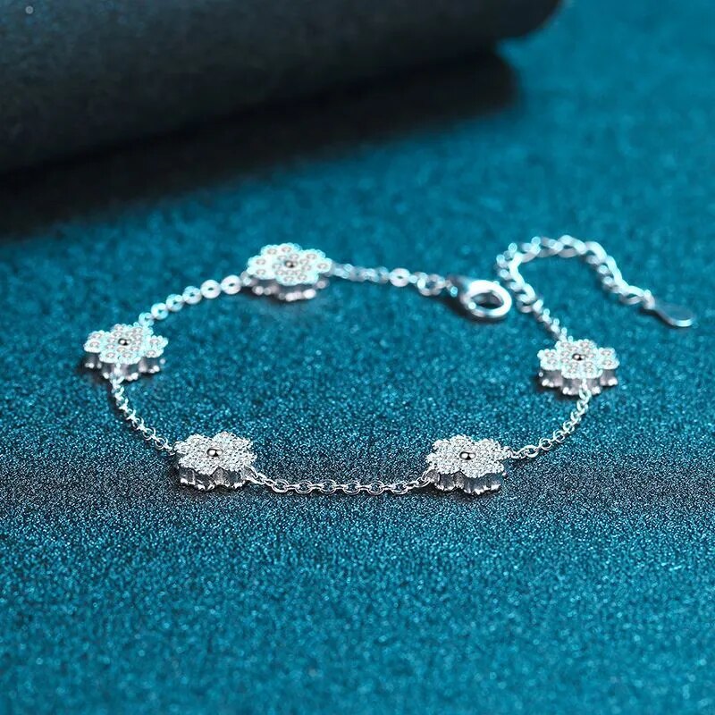 Silver & Moissanite Clover Bracelet - Drip lordss
