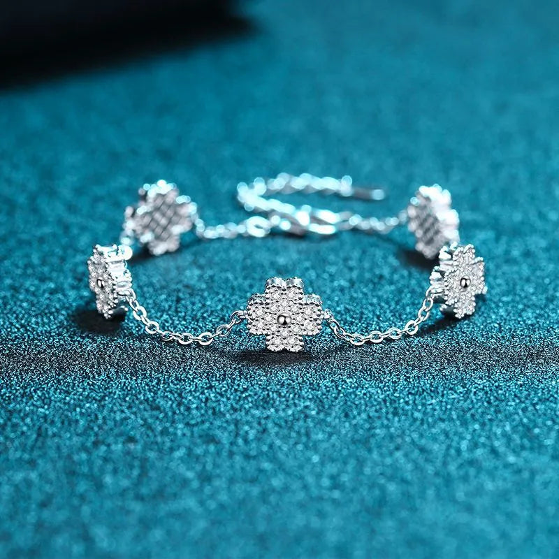 Silver & Moissanite Clover Bracelet - Drip lordss